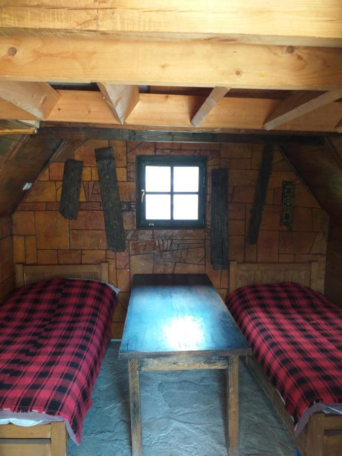 Koliba Kod Begija Panzió Paljevine Kültér fotó